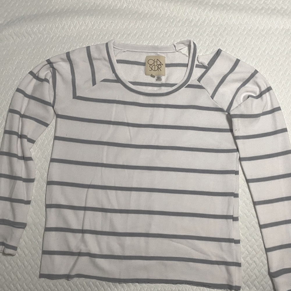 CHASER Stripe Cutout Pullover White Grey